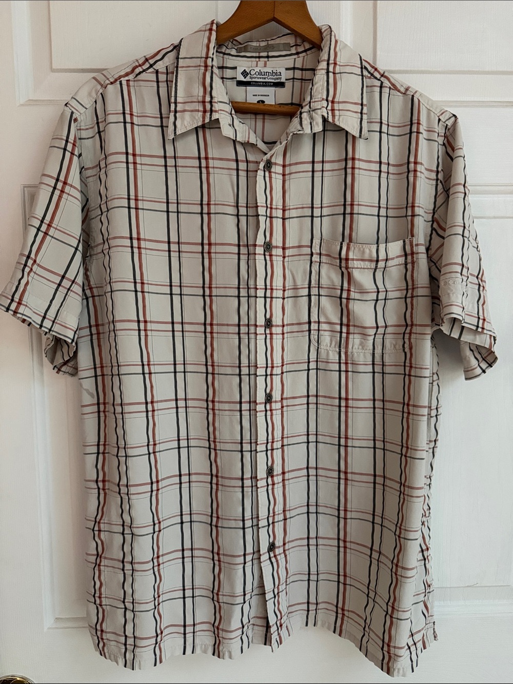 Columbia Beige Short-Sleeve Plaid Button-Up Shirt with Red and Black Stripes